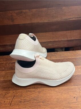 allbirds Women's Pale Pink Slip-On Knit Runners